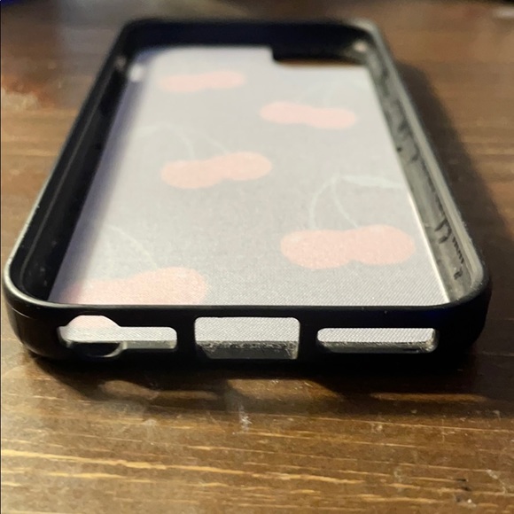 Cherry iPhone 6,7,8 wildflower case - Picture 6 of 6